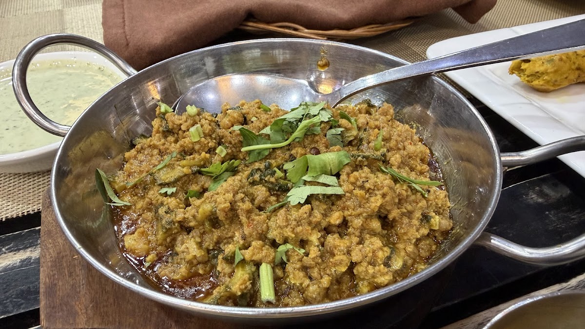 Mr. Taste Halal Restaurant Photos 2